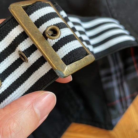 Y2K Vintage Japan hooded Vest - Picture 8 of 9